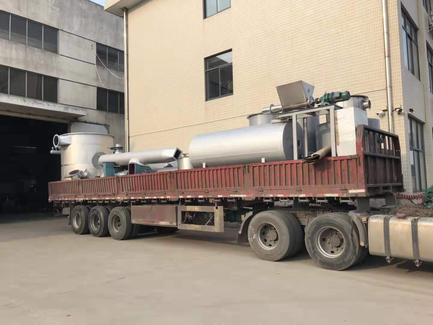 5月20日電池廢料專用SXG-8旋轉(zhuǎn)閃蒸干燥機發(fā)貨！